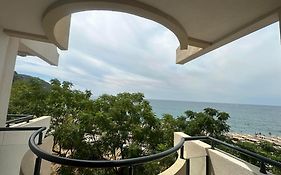 Pearl Beach Hotel 4*
